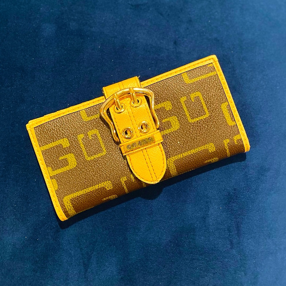 Guess Wallet